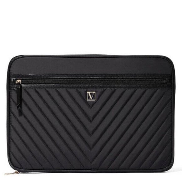 Victoria's Secret | Bags | New Victorias Secret Laptop Sleeve Black ...